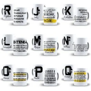 Coleção de nove canecas brancas com letras iniciais e mensagens motivacionais em português.