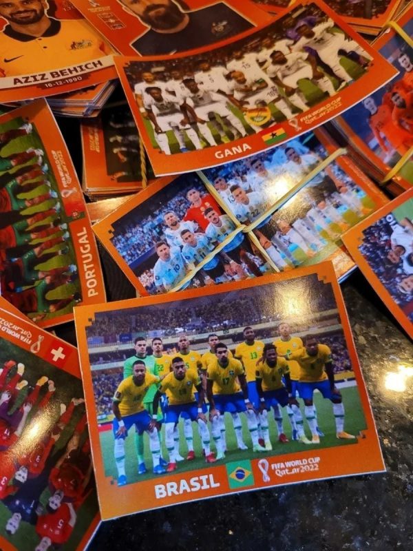 Figurinhas Da Copa Arquivo Pdf P Imprimir Fundo Laranja