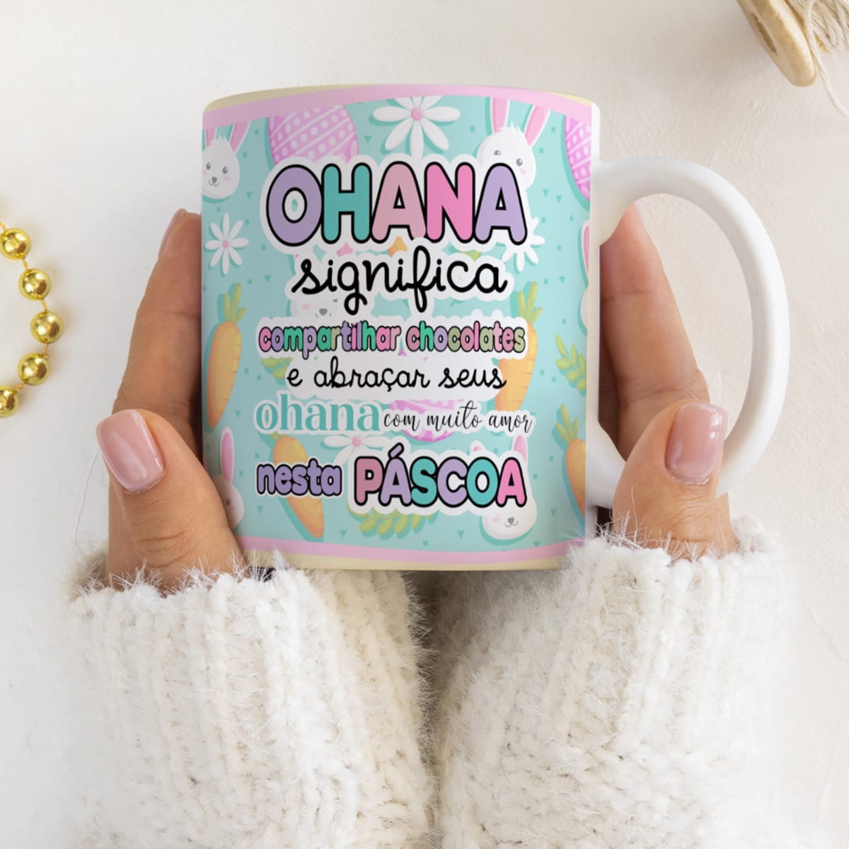 7 Artes para Caneca de Páscoa Stitch em CorelDraw 4 Arte digital de caneca com tema de Páscoa, coelhos, cenouras e frase OHANA.