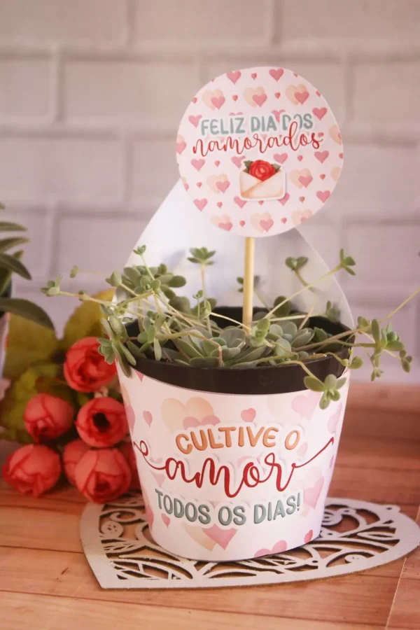 Amor e Natureza: Moldes de Suculentas para Ele e Ela