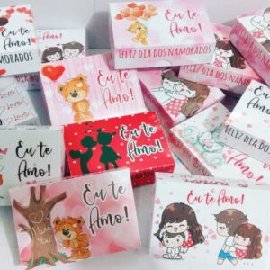 arquivo de corte caixas para dia dos namorados casal
