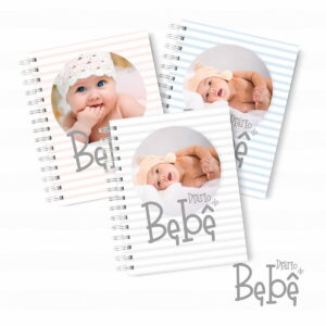 Designs de diários do bebê com capas listradas e fotos de bebês.
