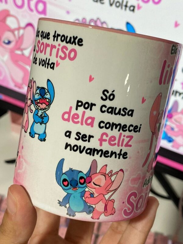Arte Caneca Ela Não É Apenas Uma Garota - Angel Stitch