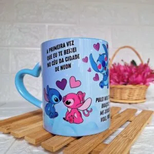 Arte Caneca Stitch a Primeira Vez Que Te Beijei 12 Arte Caneca Stitch a Primeira Vez Que Te Beijei