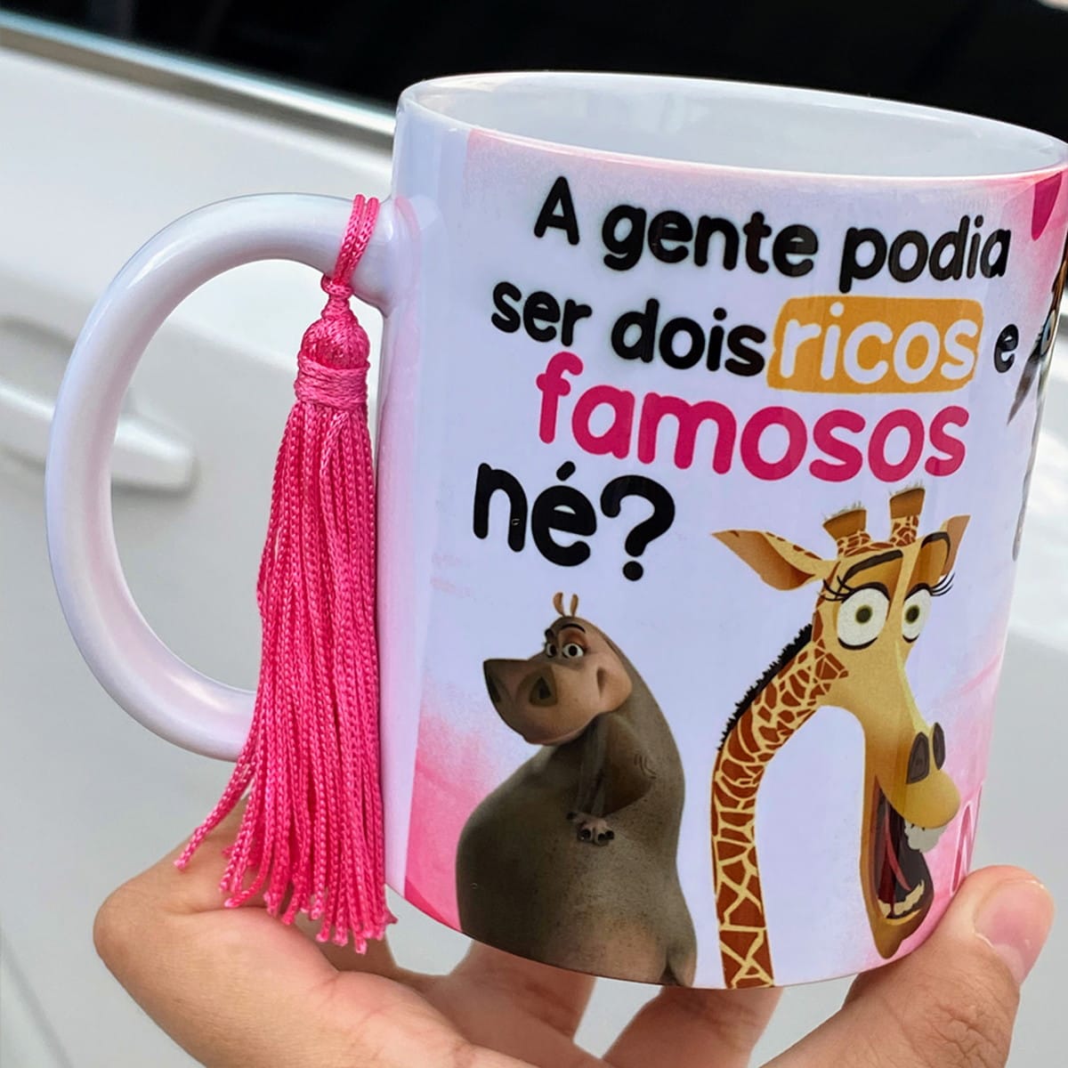 Arte PNG Caneca Pobre e Fofoqueiras Gloria Madagascar 2 Artes Canecas Pobre E Fofoqueiras Gloria Png 2