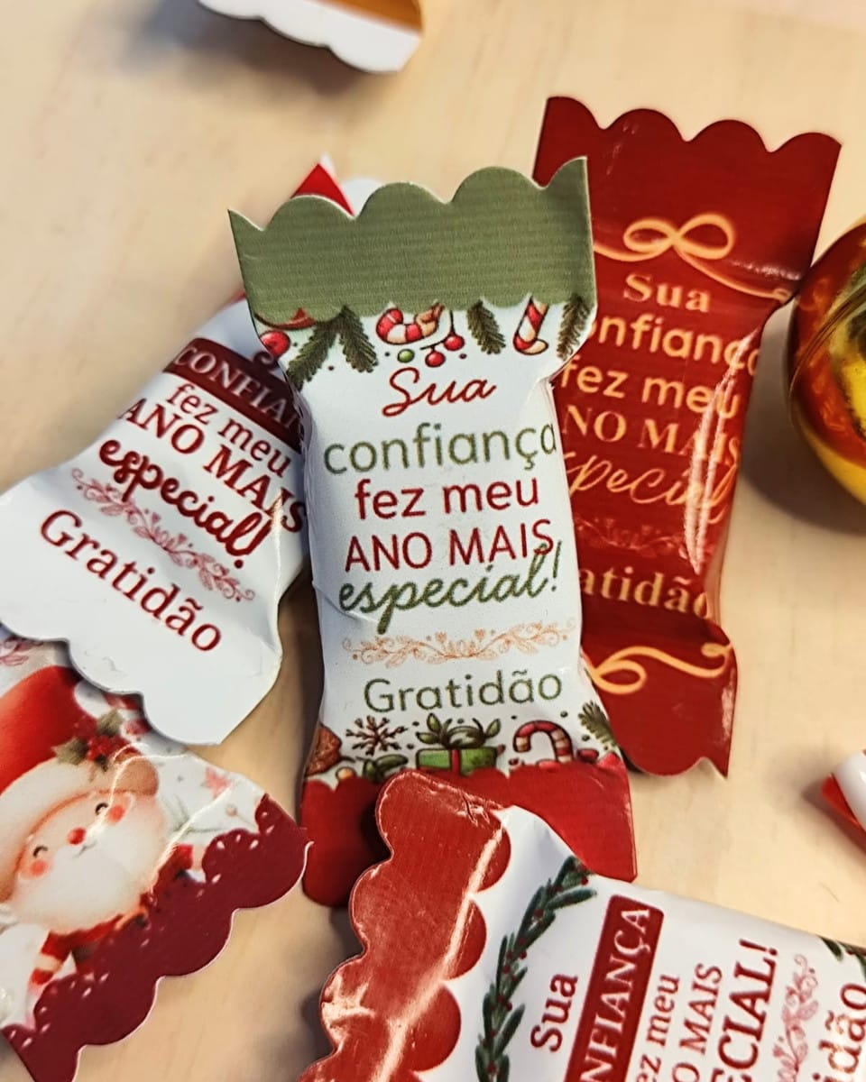 Etiqueta para Balinha de Natal com Design Vintage Editável 2 Etiqueta para Balinha de Natal com Design Vintage Editável - Imagem 2