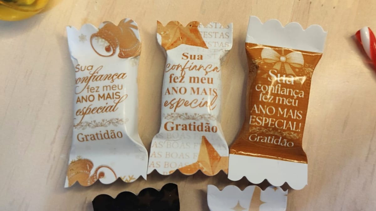 Etiqueta para Balinha de Natal com Design Vintage Editável 4 Etiqueta para Balinha de Natal com Design Vintage Editável - Imagem 4