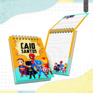 Arte digital de dois cadernos personalizados com super-heróis e fundo amarelo.