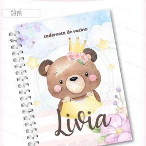 Capa de caderno espiral com ilustração de ursinha coroa e flores