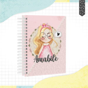 Caderno Digital Menina Loira para Sublimação e Scrap 27 Arte digital de capa de caderno rosa com ilustração de menina loira de óculos.