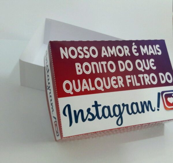 Caixa Dia dos Namorados Instagram - Arquivo Digital