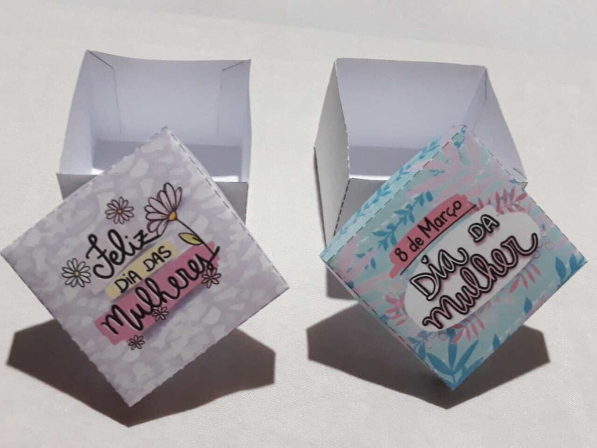 Kit Caixinha Bombom Dia da Mulher com Arquivo de Corte 3 Duas artes digitais para caixas com temas do Dia das Mulheres.