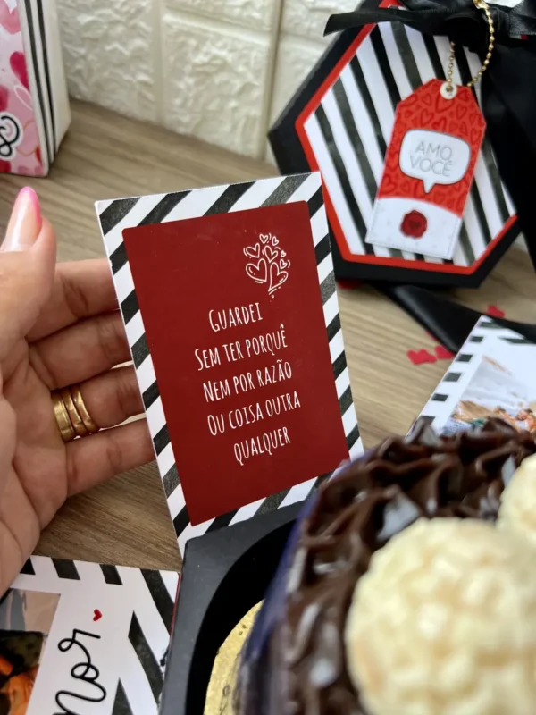 Celebre o Amor com Arquivos de Corte Temáticos