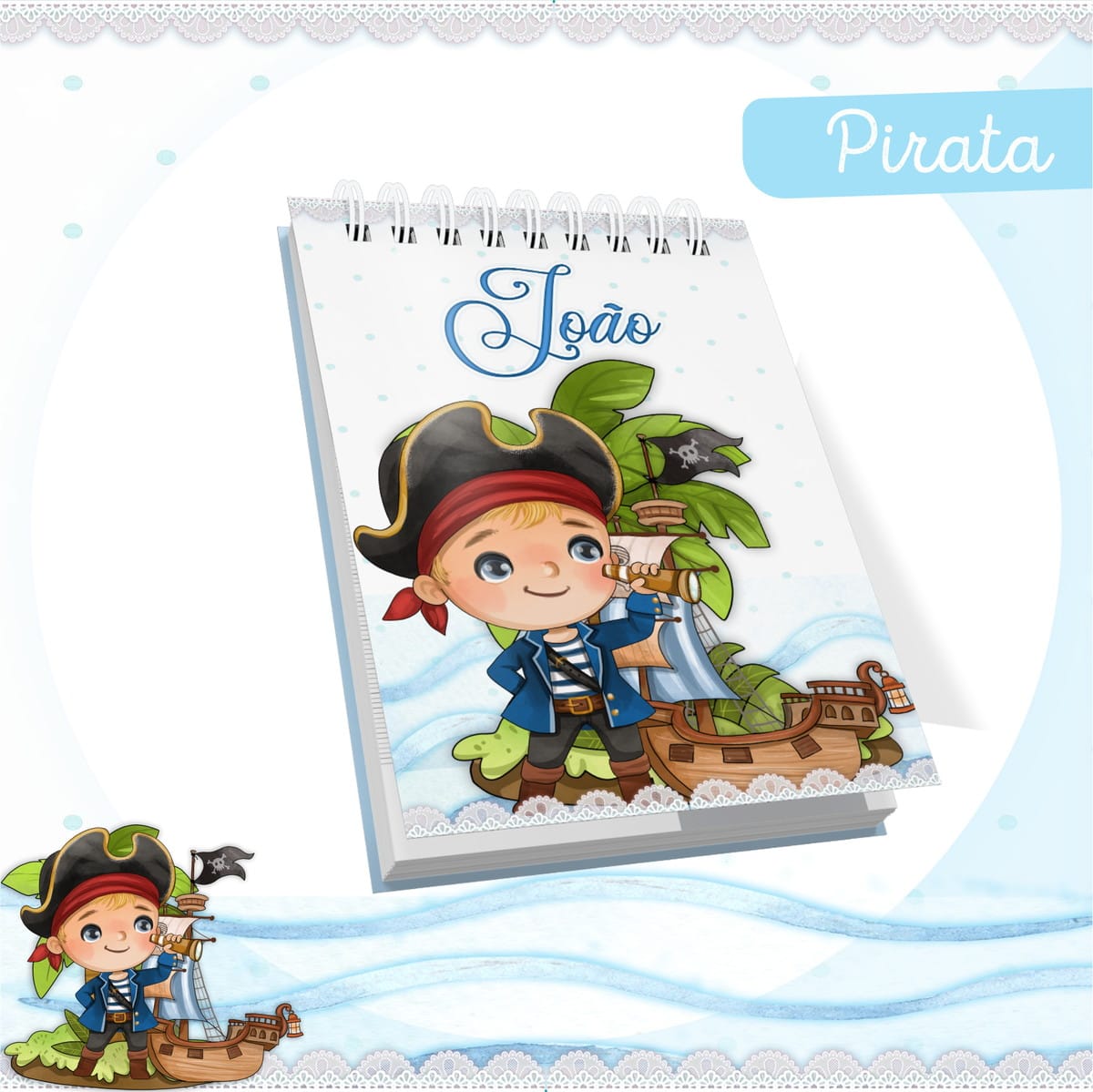 Kit Digital Bebê Pirata para Encadernação de Álbum 2 Arte digital de menino pirata com navio e bandeira de caveira em fundo azul.