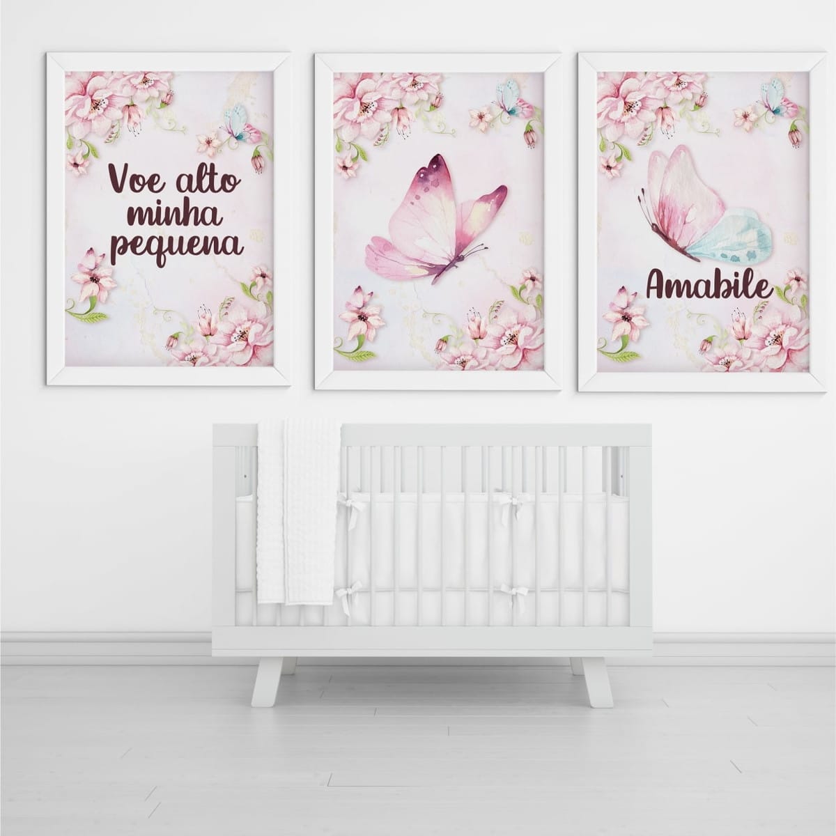 Kit Digital Maternidade Borboleta com Arte Aquarela 2 Três artes digitais com borboletas, flores e texto decorativo em tons pastel.
