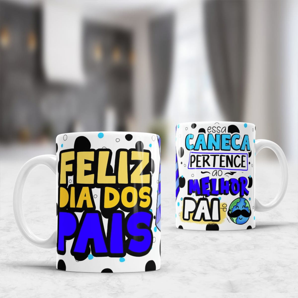 Kit Dia dos Pais para Sublimação em Camiseta e Caneca 4 Duas canecas brancas com estampas coloridas exibindo frases em português sobre o dia dos pais.