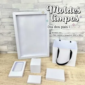 Molduras e embalagens de papel brancas dispostas sobre uma mesa de madeira.
