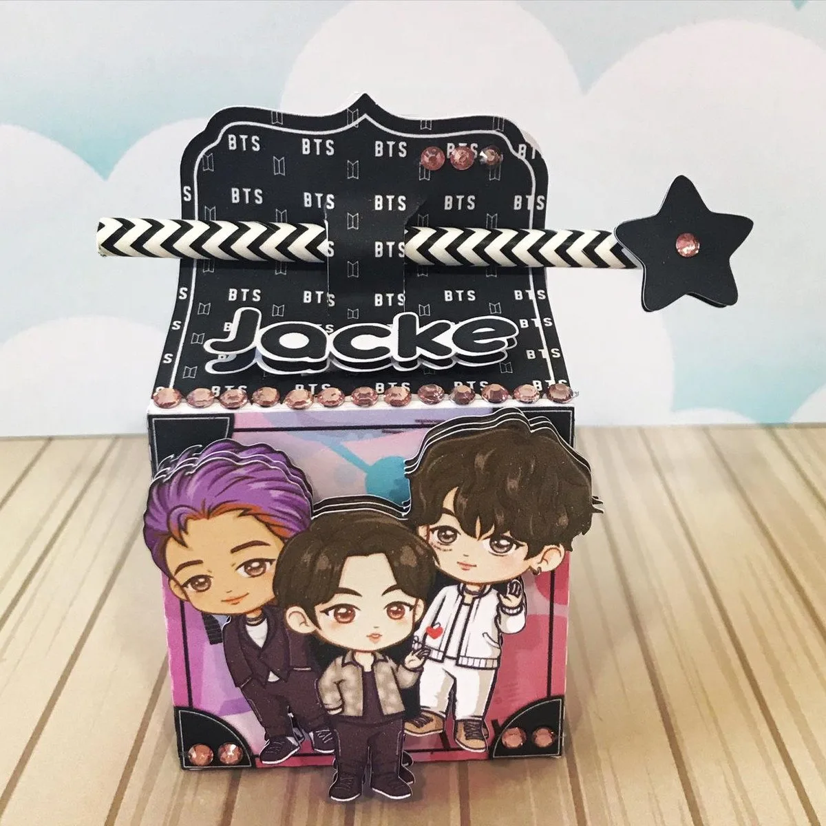 Kit Festa Só um bolinho Bts Cute - Arquivo Digital 2 Kit Festa Só um bolinho Bts Cute - Arquivo Digital