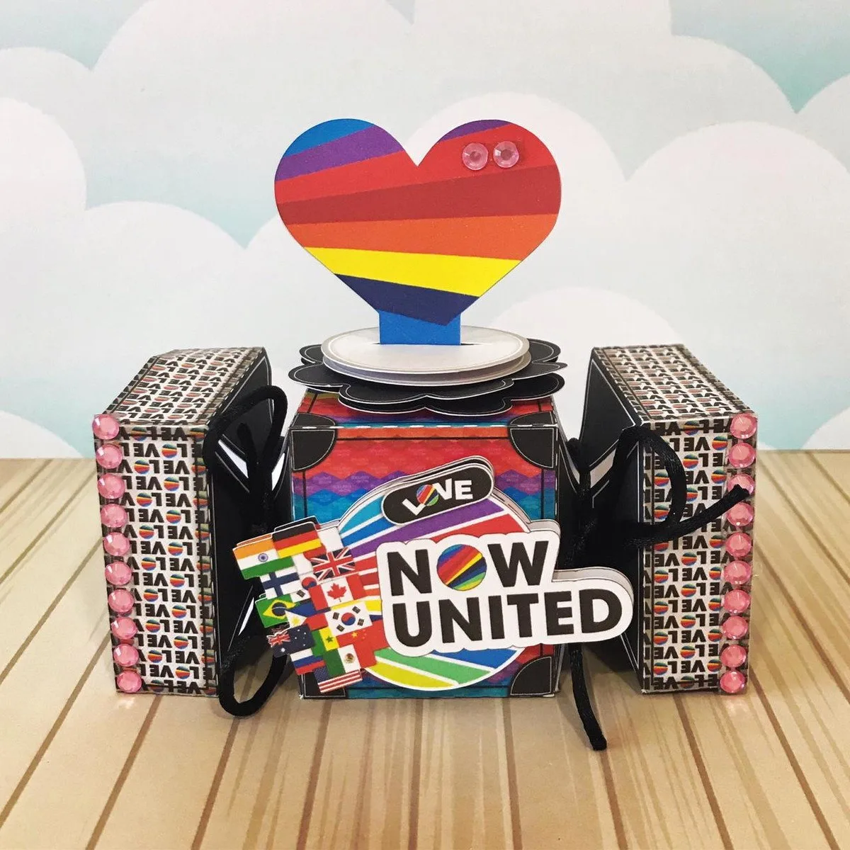 Kit Festa Só um bolinho Now United #1 - Arquivo Digital 3 Kit Festa Só um bolinho Now United #1 - Arquivo Digital