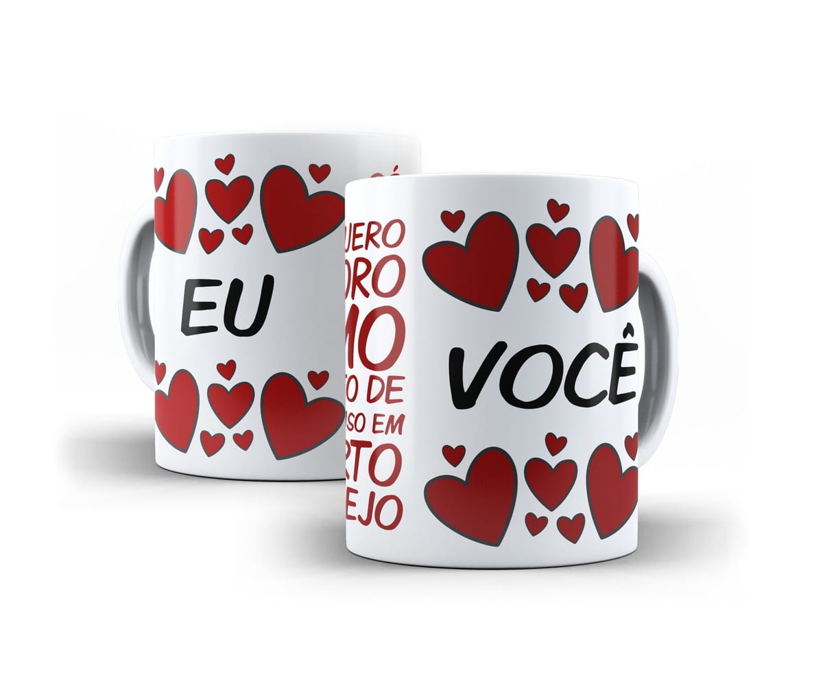 Pack Digital 102 Artes para Caneca Dia dos Namorados 2 Duas canecas brancas com corações vermelhos e a frase 'Eu quero 10 anos de caso'.